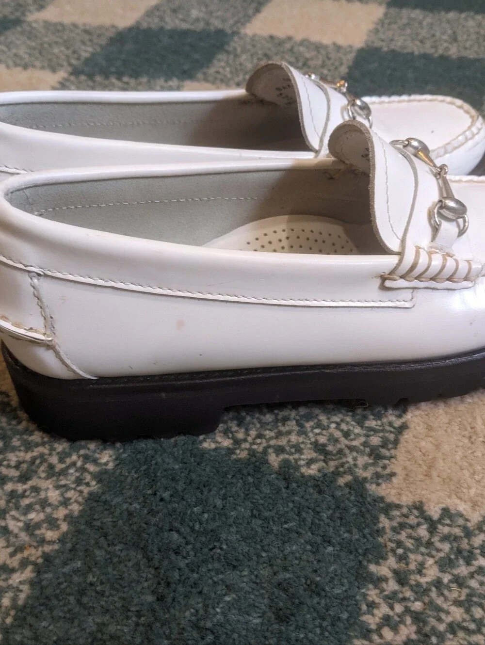 G.H. Bass Weejuns Originals White Leather Lianna Lug Sole Size 6